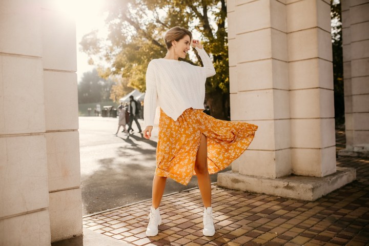 Tips de moda: cómo usar tu vestidos de verano durante el otoño e invierno