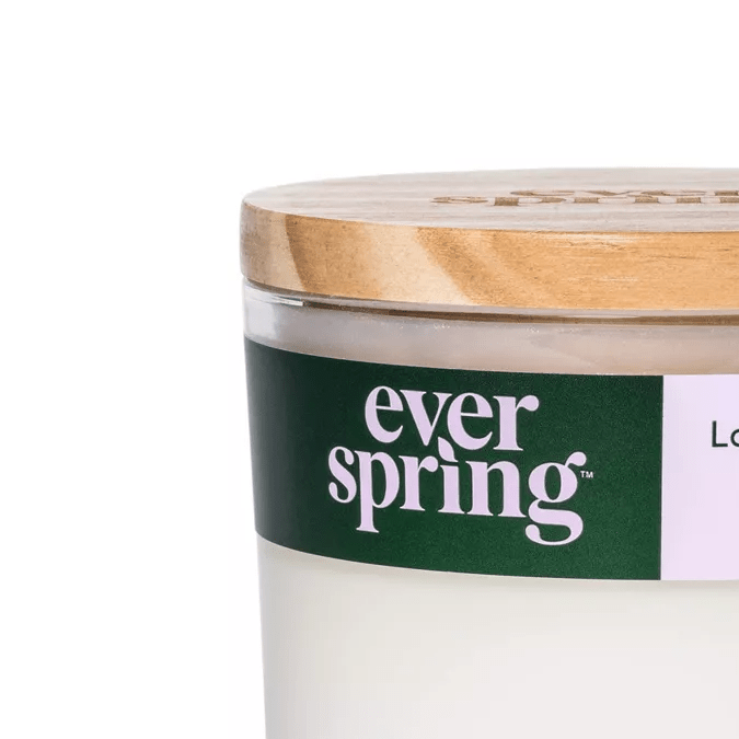 8 velas aromáticas de lavanda que le darán un toque de paz y armonía a tus espacios