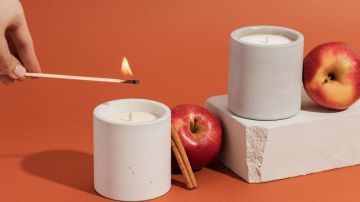 6 velas con notas de manzana y canela ideales para llevar el otoño a todo tu hogar