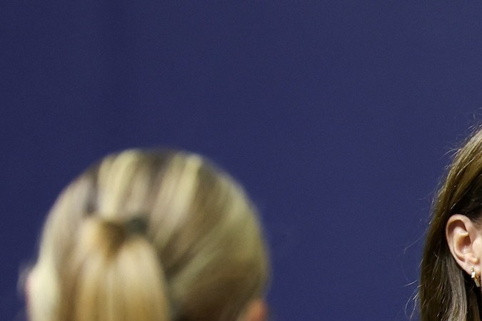 Captan tierno momento entre Kate Middleton y el príncipe William; los fans explotan de amor