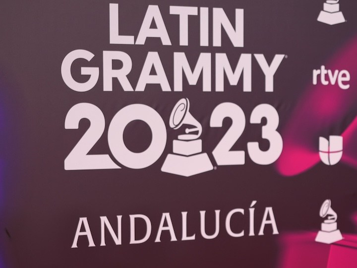 Premios Grammy Latinos 2023: Los looks de impacto en la alfombra roja [FOTOS]
