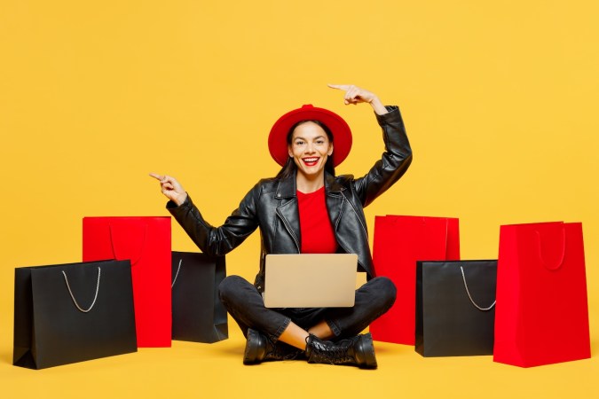 Black Friday 2023: conoce la ropa de diseñador en Amazon con descuentos de hasta el 80%