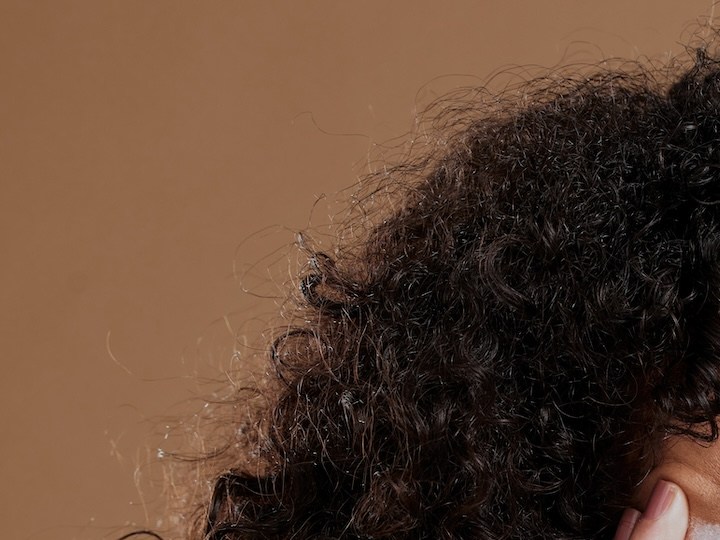 Conoce el serum con retinol de $19.99 dólares que las compradoras llaman “Bótox en botella”