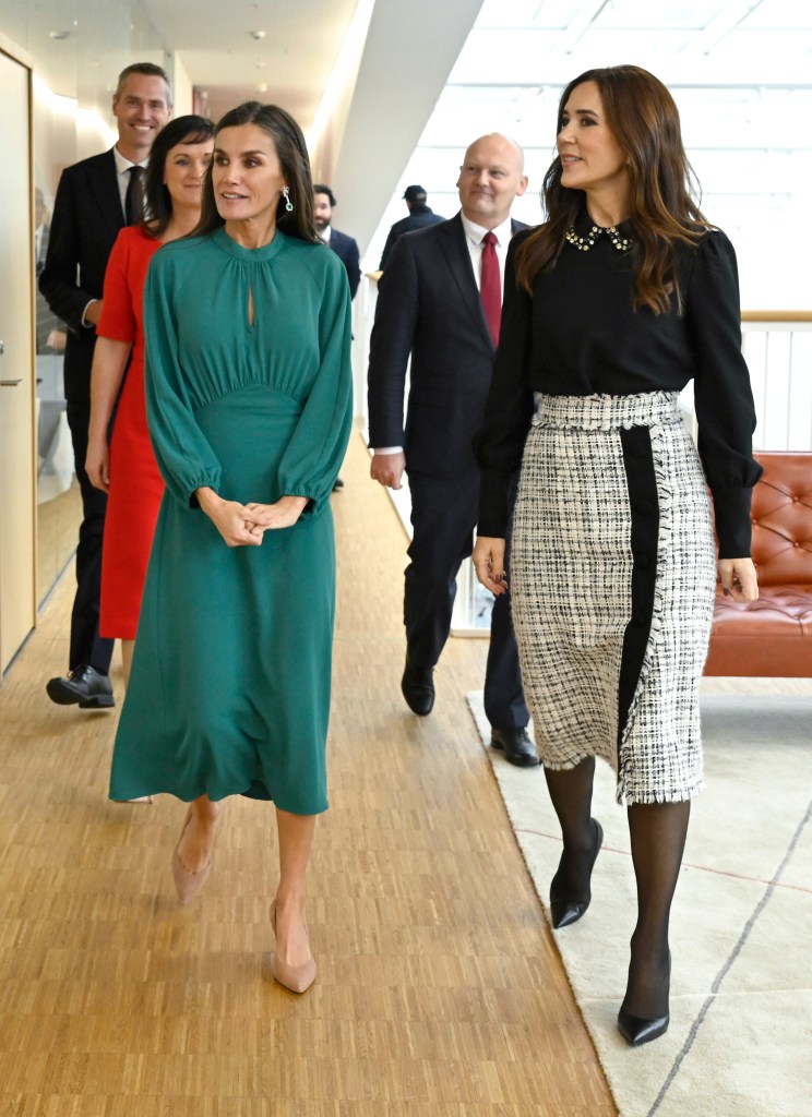 El estilo midi de la reina Letizia