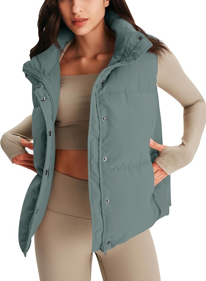 Moda en Amazon: 7 chalecos ‘puffer’ para cuidarte del frío con estilo desde $35 dólares