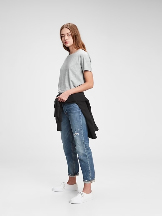 ¿Eres una mujer petite? 7 tiendas en línea con opciones increíbles para tu tipo de cuerpo