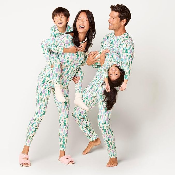 Pijamas navideñas para toda la familia que puedes comprar en Amazon y Target