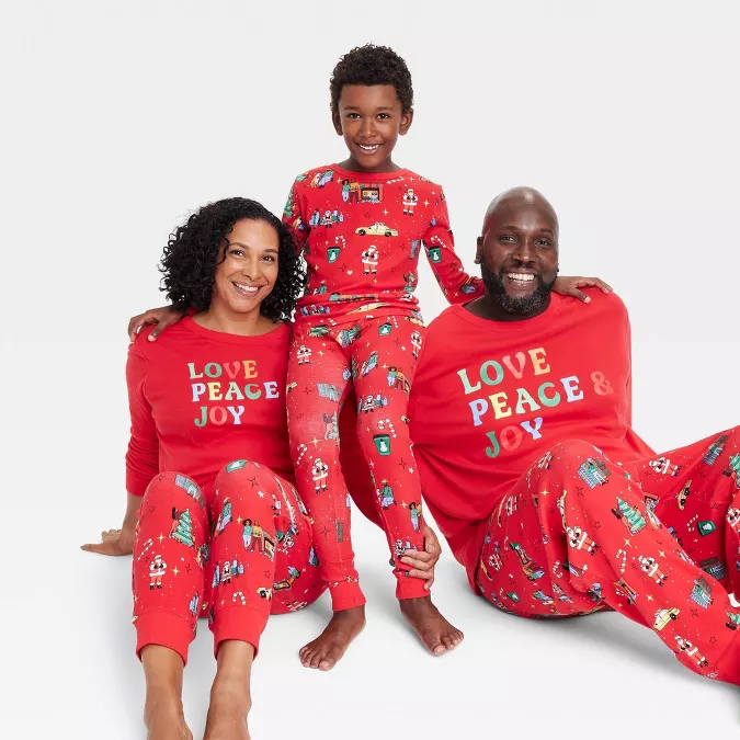 Pijamas navideñas para toda la familia que puedes comprar en Amazon y Target