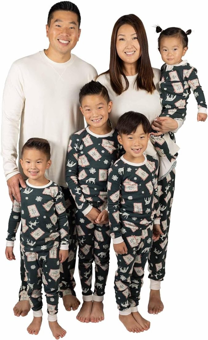 Pijamas navideñas para toda la familia que puedes comprar en Amazon y Target