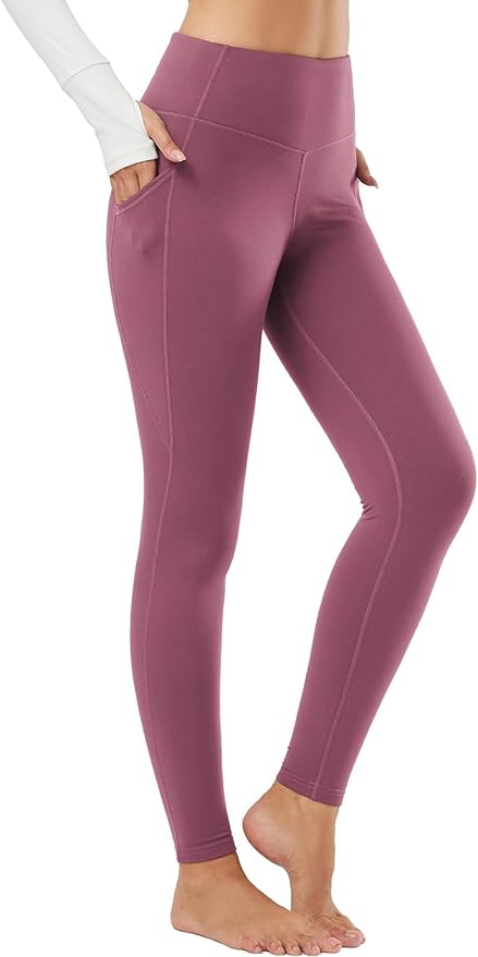 Protégete del frío con estos 9 populares leggings con forro polar de Amazon