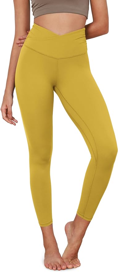 Protégete del frío con estos 9 populares leggings con forro polar de Amazon