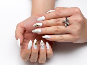 Uñas blancas para otoño/invierno: 4 diseños para inspirar tu próximo manicure