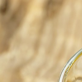 Cuidado del cutis: 6 beneficios de la manzanilla y cómo usarla en la piel del rostro