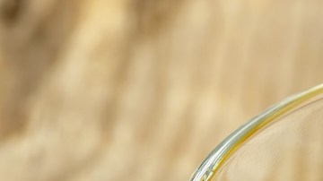 Cuidado del cutis: 6 beneficios de la manzanilla y cómo usarla en la piel del rostro