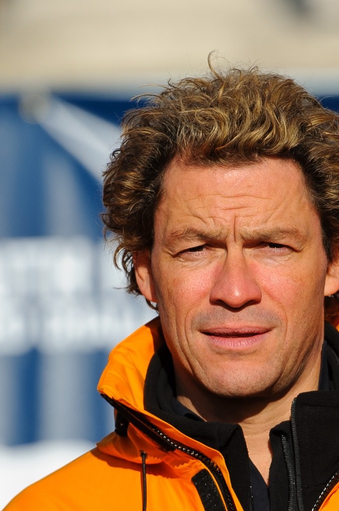 Dominic West, actor de ‘The Crown’, revela por qué ya no habla con el príncipe Harry