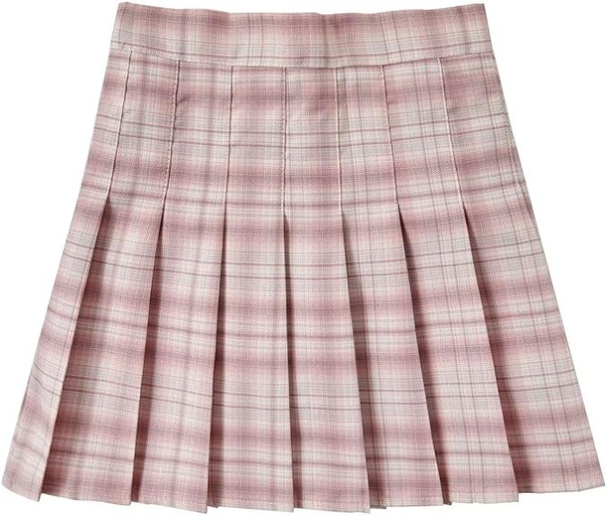 7 faldas de colegiala inspiradas en la que Taylor Swift usó en el último partido de Travis Kelce