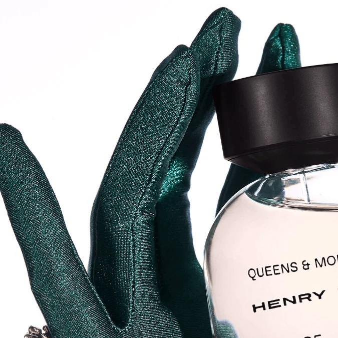 7 perfumes para mujeres de 50+ que son sofisticados, magnéticos y modernos