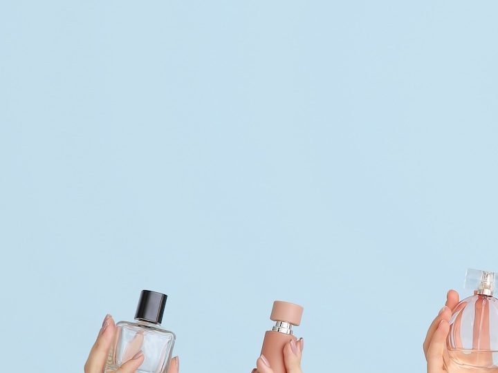 7 perfumes para mujeres de 50+ que son sofisticados, magnéticos y modernos