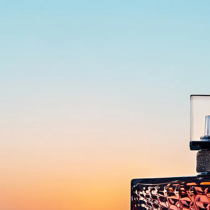 7 perfumes para mujeres de 50+ que son sofisticados, magnéticos y modernos