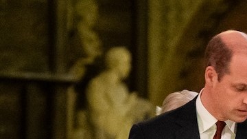 ¿Por qué los fans de Kate Middleton creen que su postal navideña fue retocada digitalmente?
