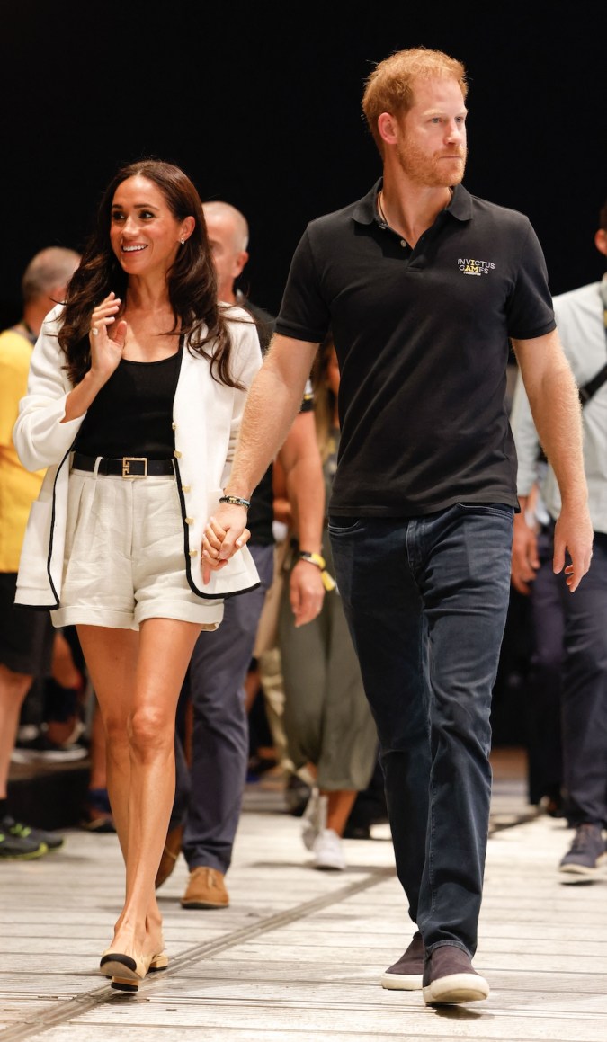 El príncipe Harry dice que teme por la seguridad de Meghan Markle y sus dos hijos