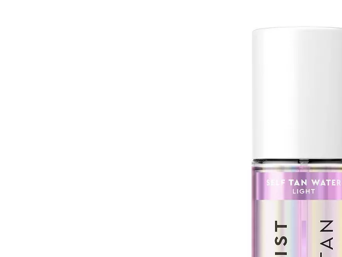 ¿Qué son las aguas bronceadoras? Cómo funcionan, pros y contras de este producto para la piel