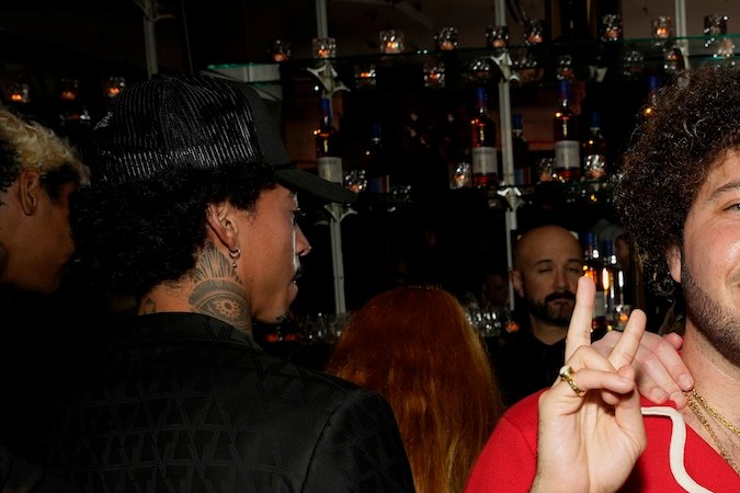 Quién es Benny Blanco, el nuevo novio de Selena Gómez que tiene divididos a sus fans