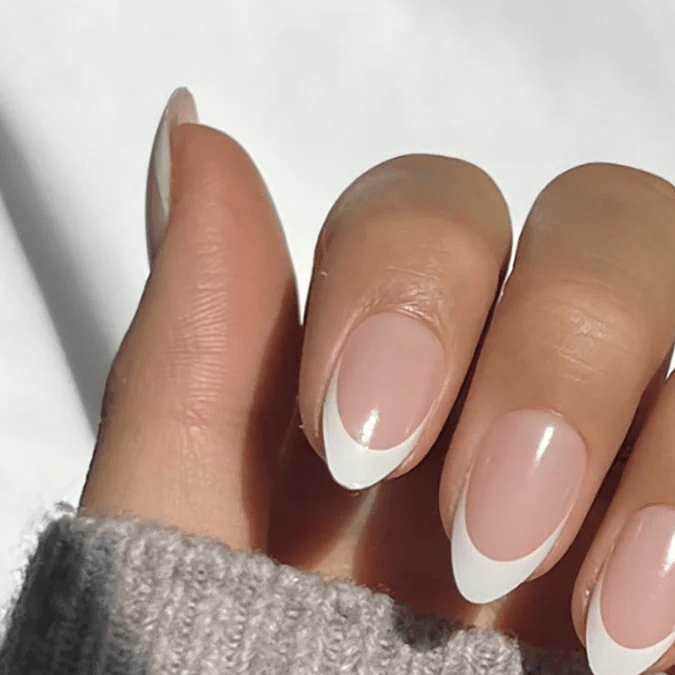 9 Glamnetic Press-On Nails que puedes regalar en las botas de Navidad, desde $15 dólares