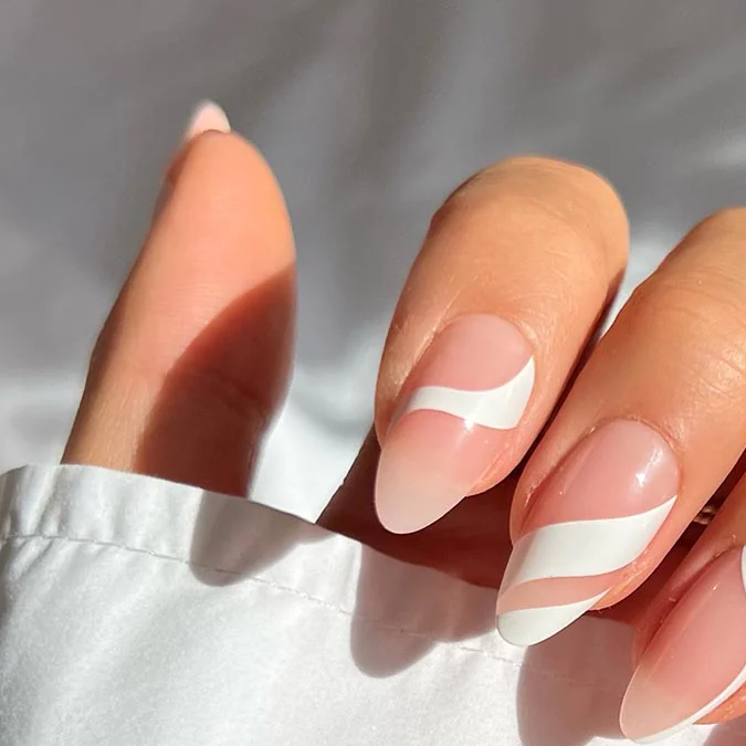 9 Glamnetic Press-On Nails que puedes regalar en las botas de Navidad, desde $15 dólares