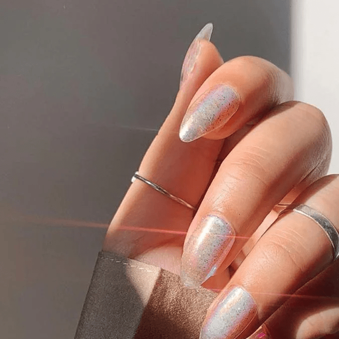 9 Glamnetic Press-On Nails que puedes regalar en las botas de Navidad, desde $15 dólares