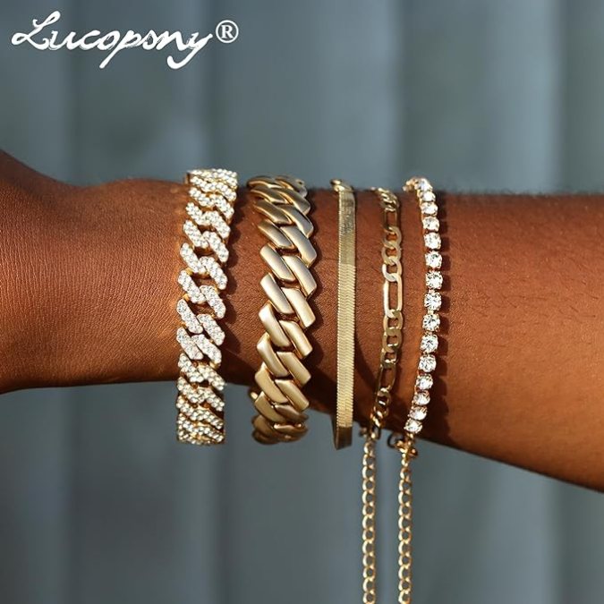 Regalos populares para Navidad: 8 pulseras de cadena cubana en Amazon desde $12 dólares