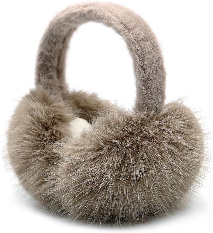 Tips para usar orejeras o ‘earmuffs’ en invierno sin perder el estilo y el glamour