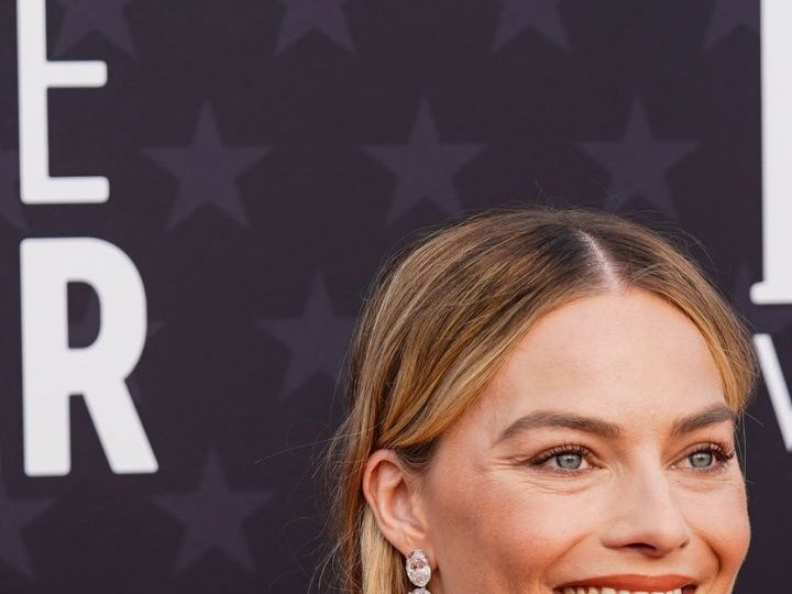 Dua Lipa y Margot Robbie