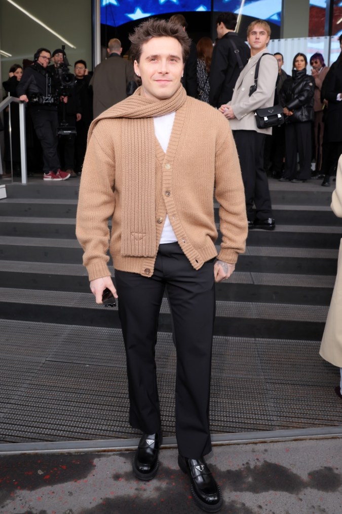 Brooklyn Beckham en Milan Fashion Week Men's 2024.