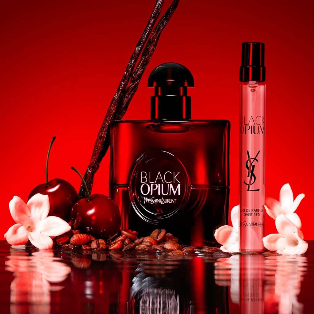 Black Opium Eau de Parfum Over Red de Yves Saint Laurent.
