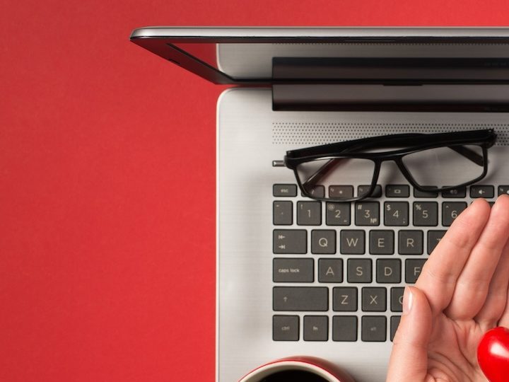 8 regalos curiosos de San Valentín para tus compañeras y amigas del trabajo desde $8 dólares