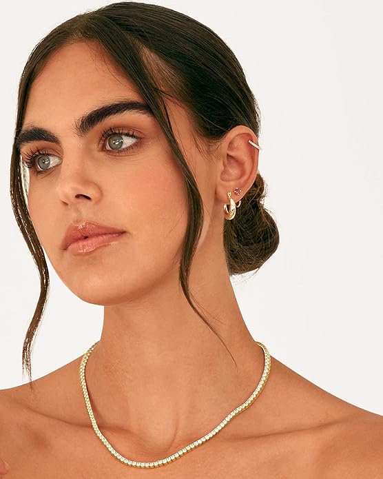 Collar de PAVOI de venta en Amazon.