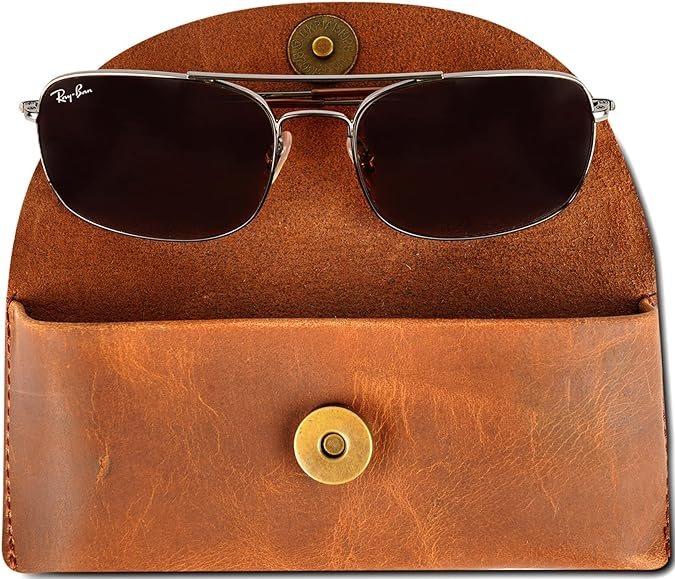 Estuche para gafas de The Antiq Store de venta en Amazon.