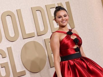 Selena Gomez chismeó con Taylor Swift en los Golden Globes 2024, ¿pero qué le dijo?