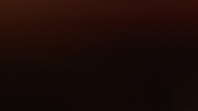 Selena Gomez se porta muy cariñosa con Benny Blanco durante un partido de los Lakers