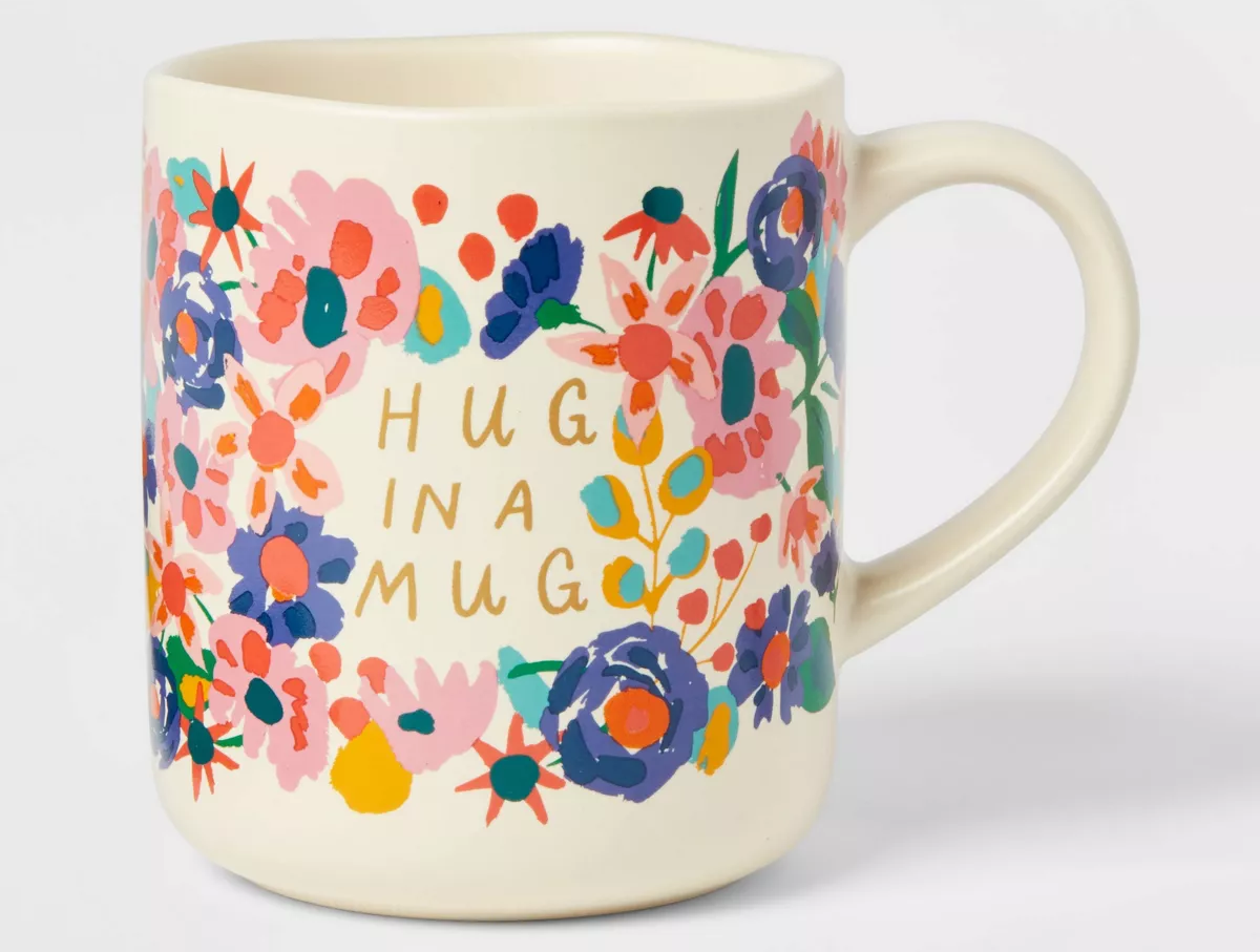 Taza floral de Threshold de venta en Target.