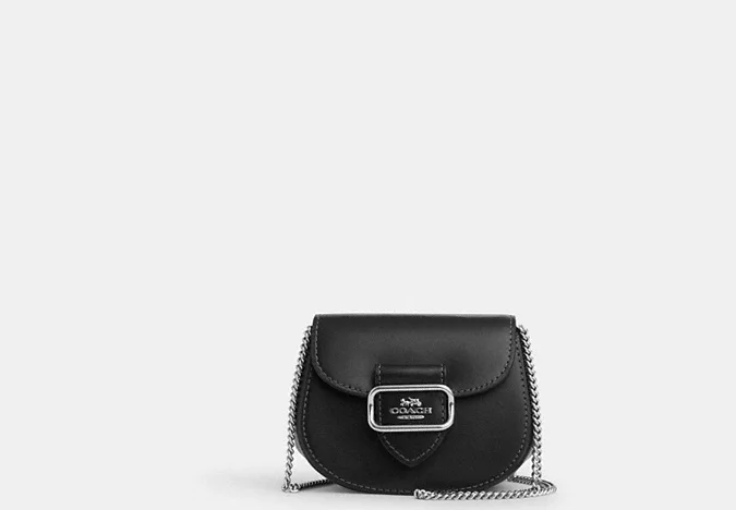 Morgan Card Case On A Chain de Coach.