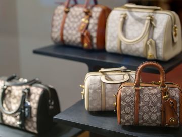 8 bolsos Coach con 50% de descuento o más este fin de semana por el Día de los Presidentes