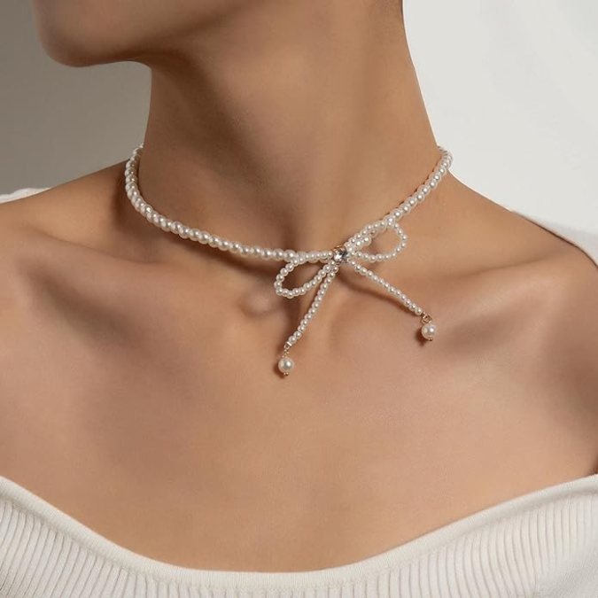 Choker con perlas de Sttiafay de venta en Amazon.