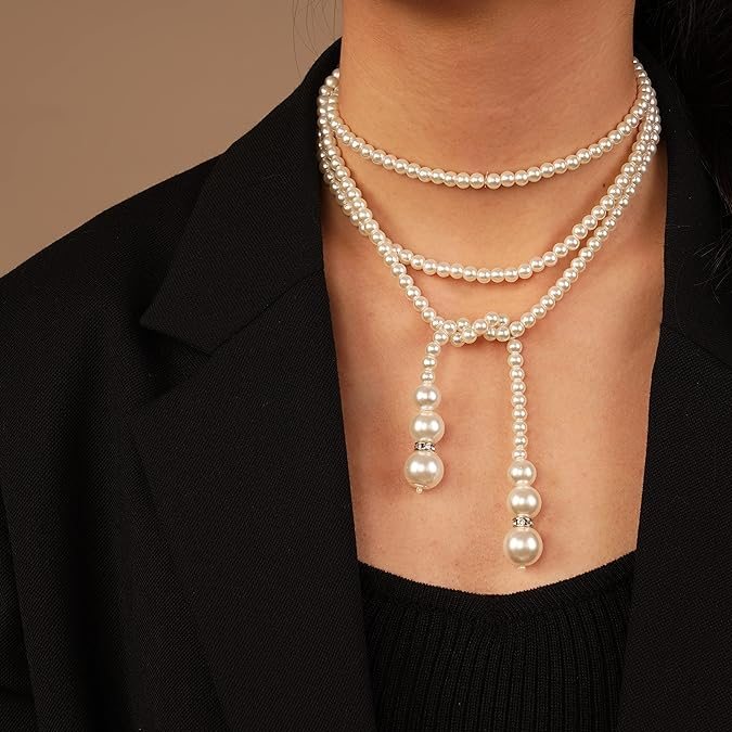 Choker con perlas de YERTTER de venta en Amazon.