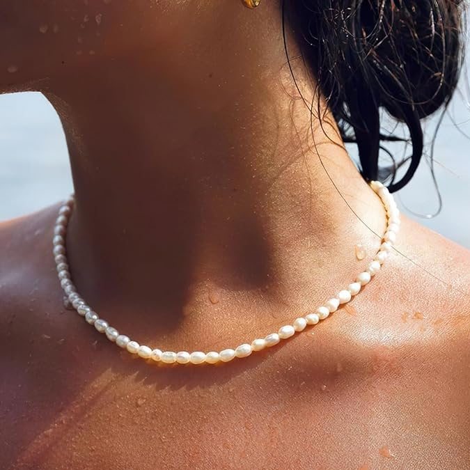 Choker con perlas de LUCA SMITH de venta en Amazon.