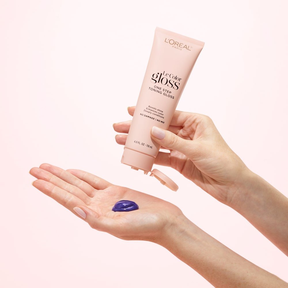 Le Color Gloss One Step In-Shower Toning Gloss de L’Oréal Paris.