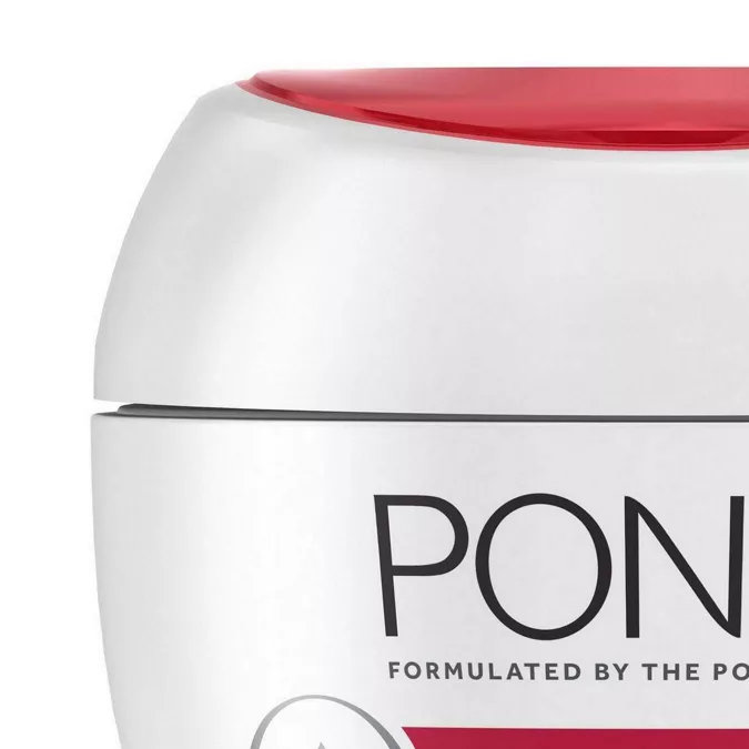 Rejuveness Anti-Wrinkle Cream de POND'S.