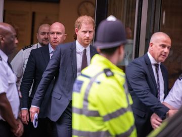 El príncipe Harry viajará a Reino Unido para visitar a su padre tras diagnóstico de cáncer