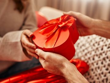 7 regalos prácticos de San Valentín para los hombres de tu vida desde $24 dólares